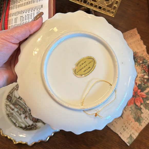 Vintage Courier & Ives Collector Plates - Picture 3 of 9